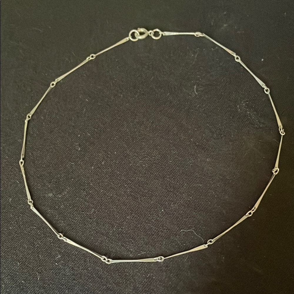 Elegant Silver Chain Necklace